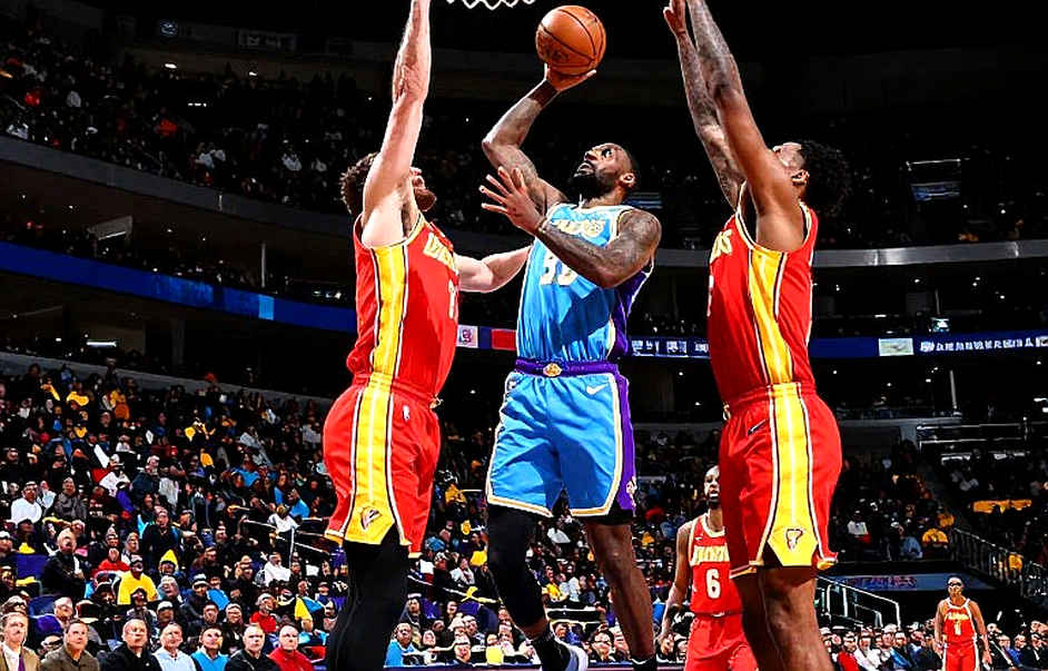Cedi Osman ghi 17 điểm và dòng tít gọi anh là ngôi sao, nhưng bảng số liệu kể câu chuyện khác