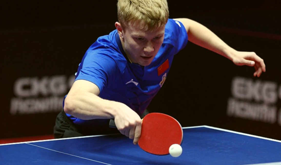 Keighley Table Tennis Centre và bản hợp đồng huấn luyện viên đầu tiên: đọc dữ liệu sau một thông báo tuyển dụng
