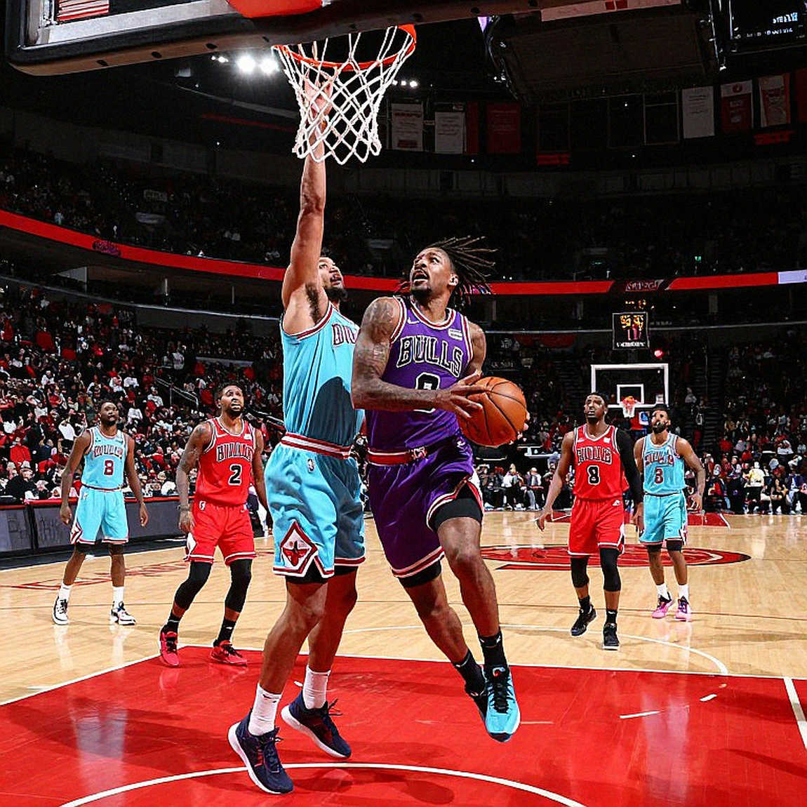 Điểm mù giữa hai nhịp di chuyển: Vì sao bóng rổ châu Âu đang viết lại NBA