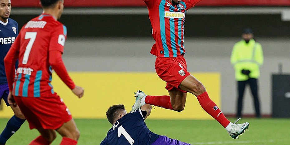 Ba chiếc áo cho năm mươi người: San Luis, Nemesio Díez và bài toán ngày thứ Ba