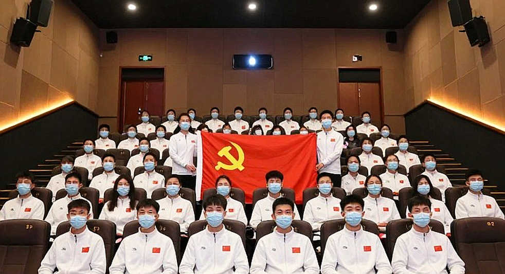 Alwi Farhan, Kento Momota và bài học bị đánh giá thấp trước Asian Games 2026