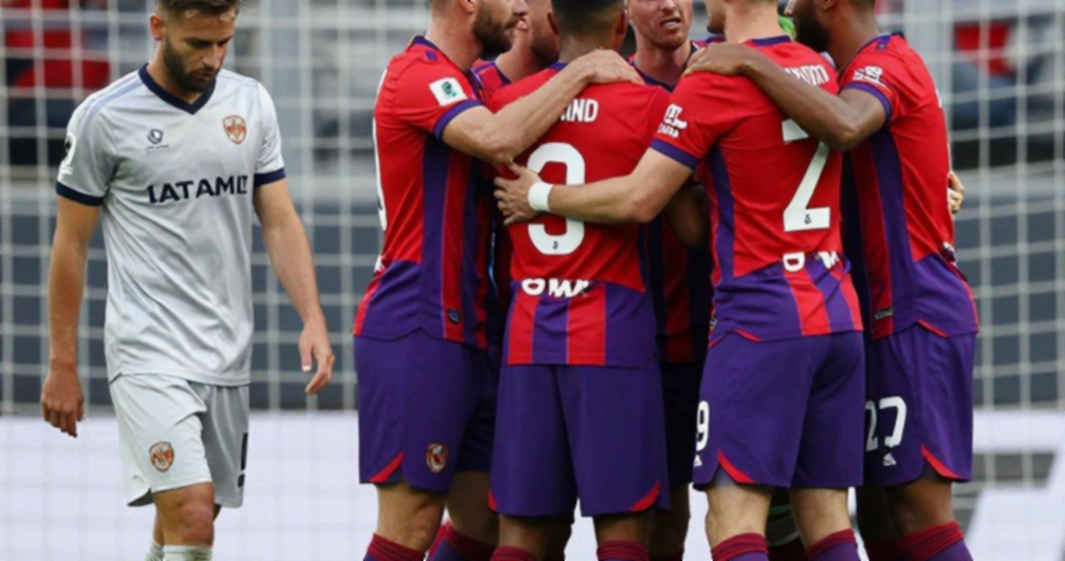 Pressing tầm cao, luật thay 5 người và cuộc chiến 20 phút cuối của V.League 1
