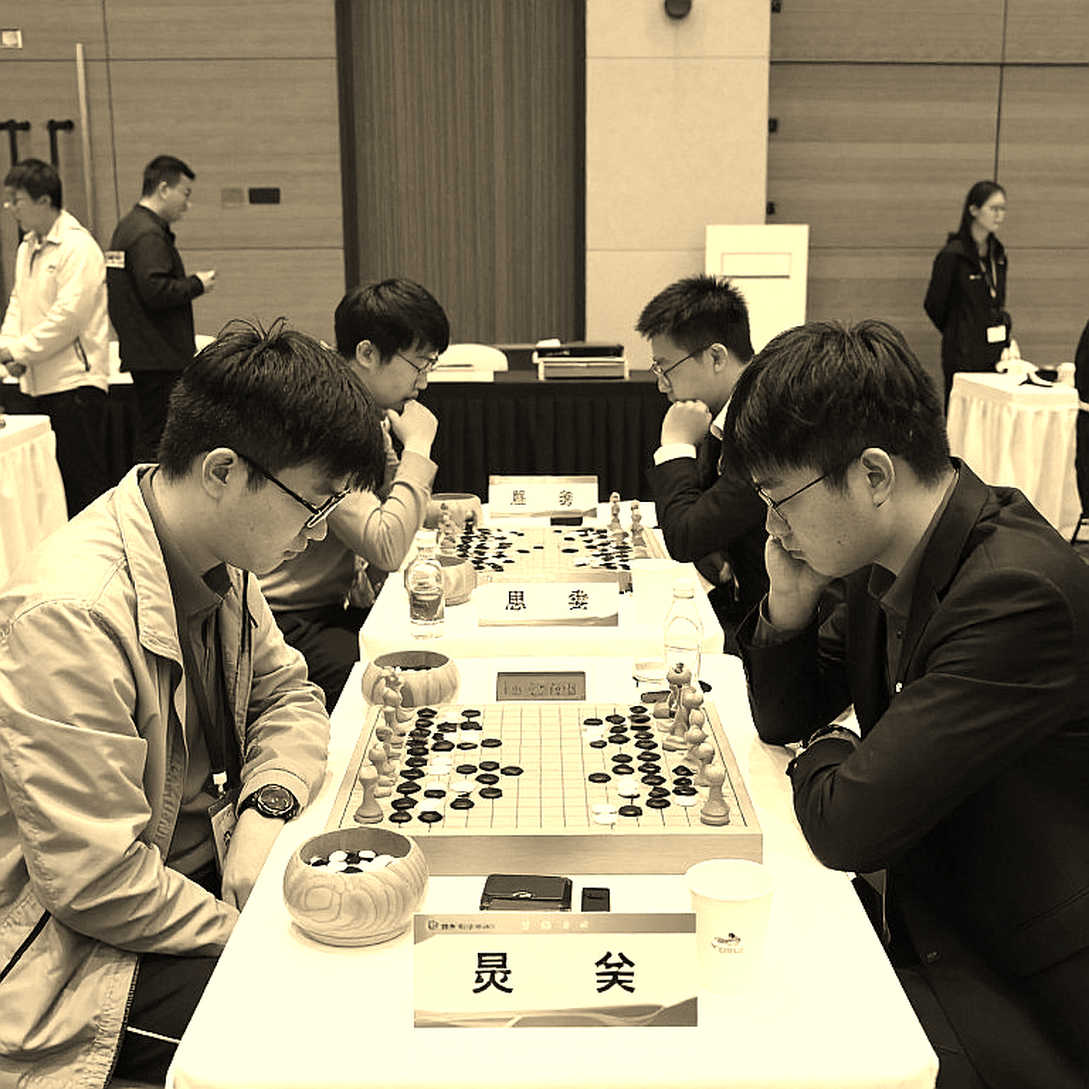 Atyrau Masters: Hai hạt giống hàng đầu rời giải sớm, và tiếng vọng từ ngành nội dung cờ vua